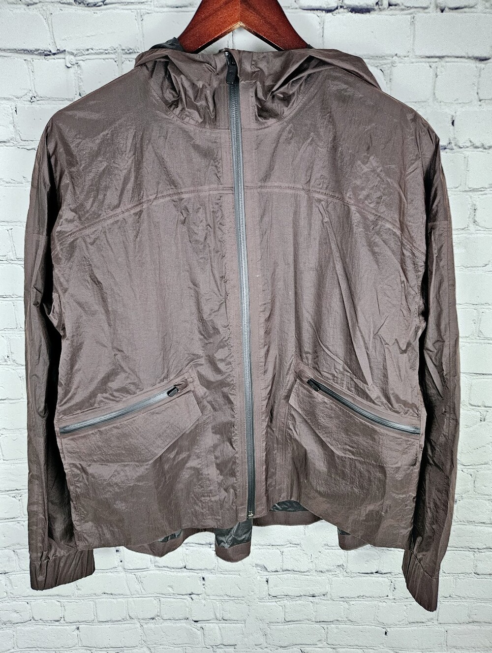 LULULEMON | Drizzle Down zip hooded waterproof rain jacket